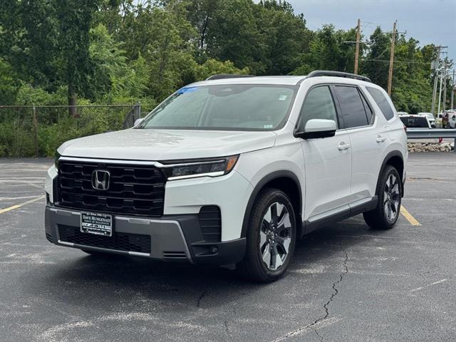 used 2026 Honda Pilot car, priced at $52,198