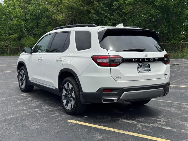 used 2026 Honda Pilot car, priced at $52,198