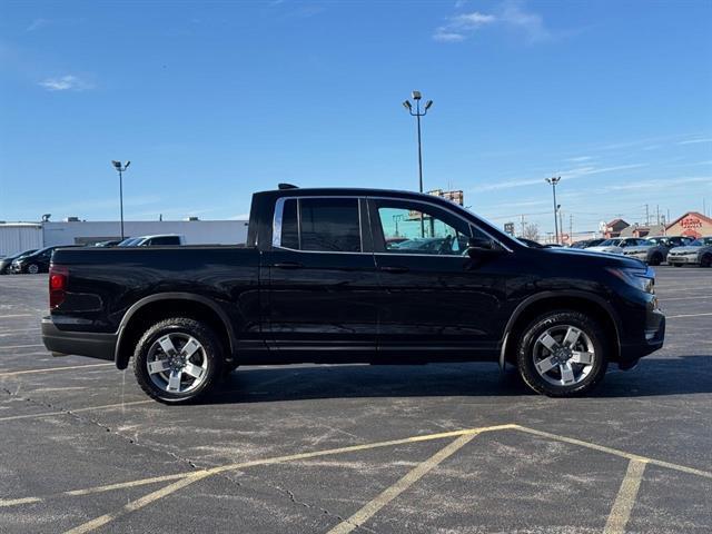 used 2025 Honda Ridgeline car, priced at $39,312