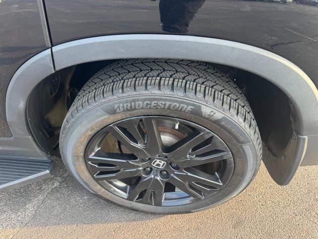 used 2022 Honda Pilot car, priced at $34,228