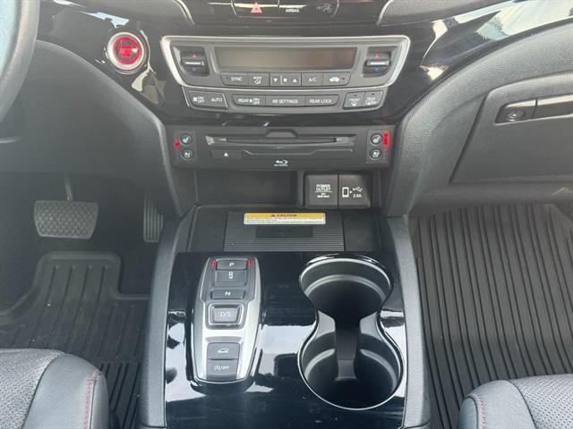 used 2022 Honda Pilot car, priced at $34,228