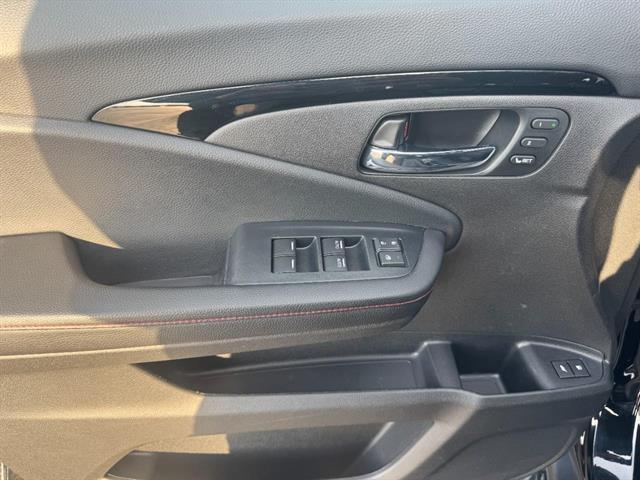 used 2022 Honda Pilot car, priced at $34,228