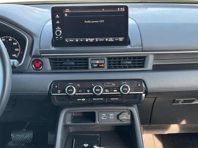 used 2025 Honda Pilot car, priced at $43,907