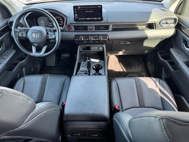 used 2025 Honda Pilot car, priced at $43,907