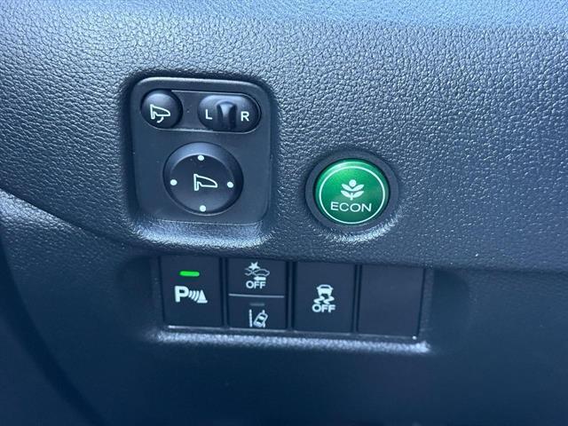 used 2022 Honda Pilot car, priced at $37,999