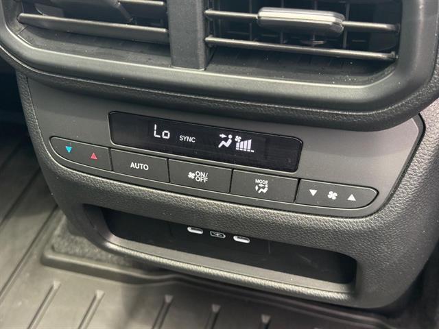 used 2025 Honda Pilot car, priced at $49,598