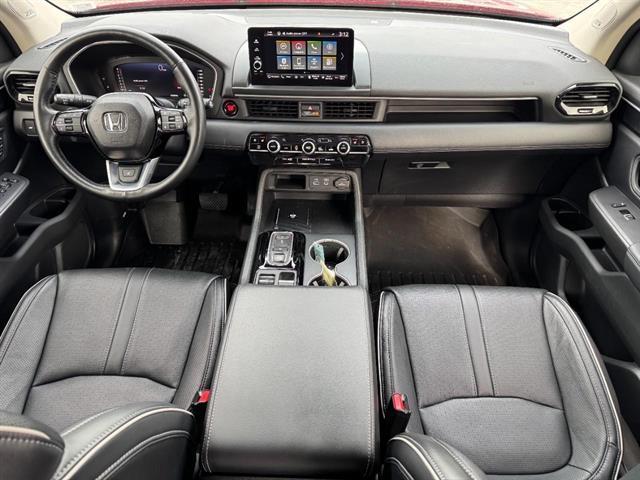 used 2023 Honda Pilot car, priced at $40,308