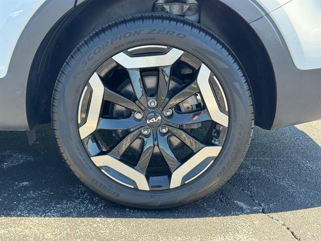 used 2023 Kia Telluride car, priced at $38,107