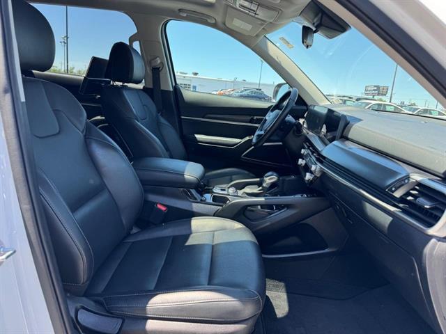used 2023 Kia Telluride car, priced at $38,107