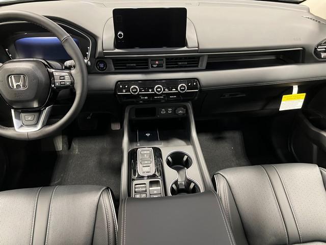 new 2025 Honda Pilot car, priced at $55,030