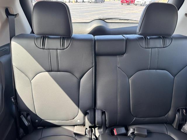 used 2025 Honda Pilot car, priced at $52,599