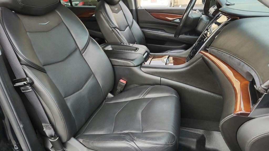used 2018 Cadillac Escalade ESV car, priced at $13,999