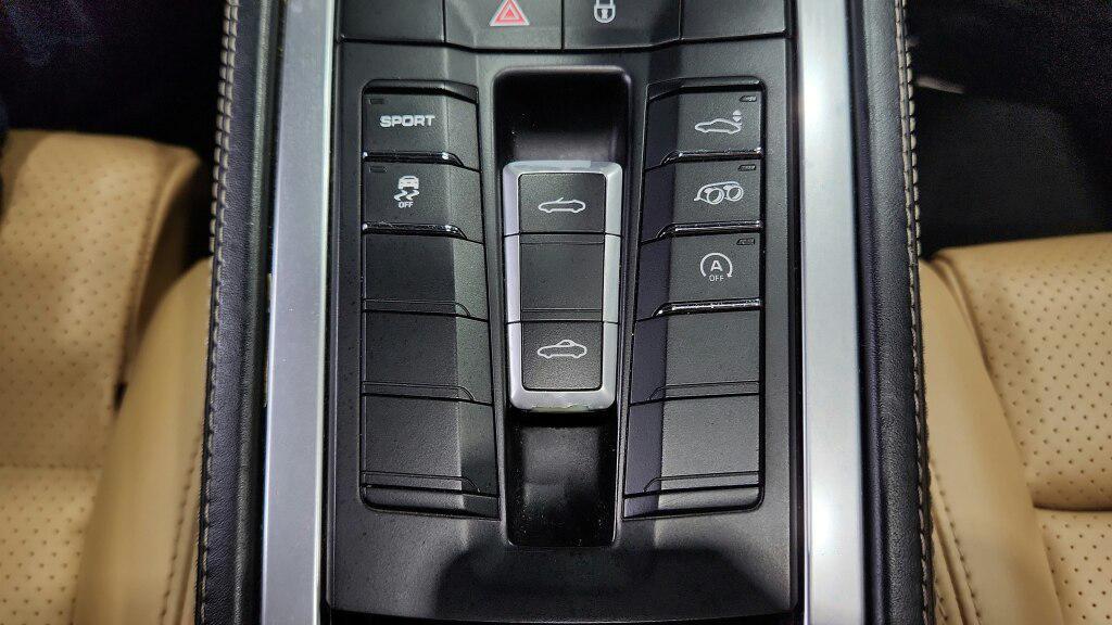 used 2019 Porsche 718 Boxster car, priced at $53,995