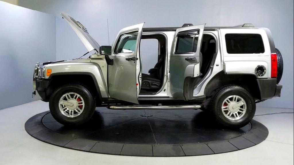 2009 Boulder Gray Metallic Hummer H3