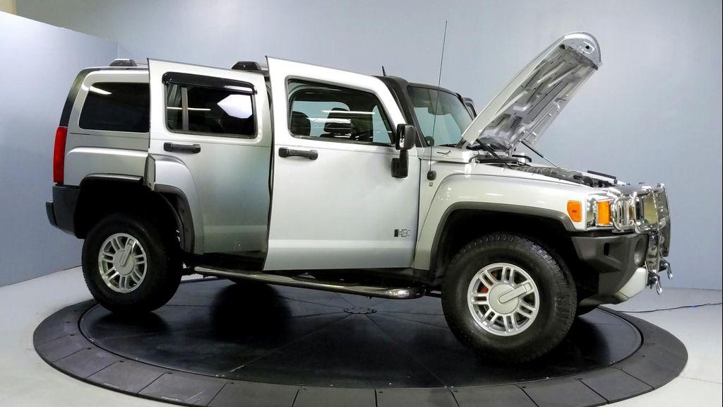 2009 Boulder Gray Metallic Hummer H3