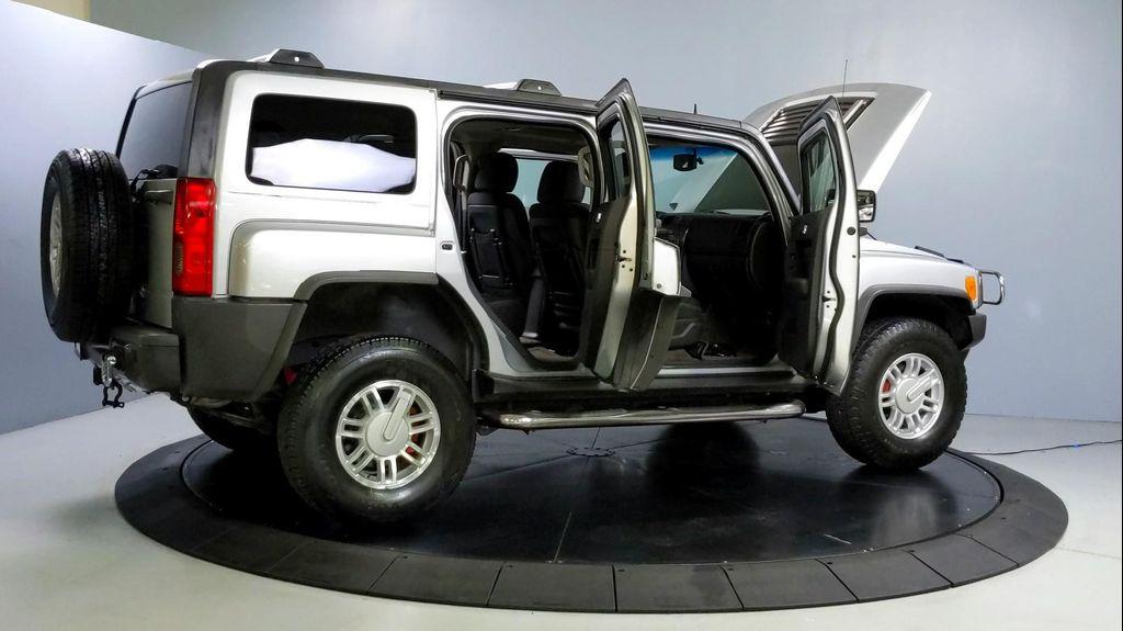2009 Boulder Gray Metallic Hummer H3