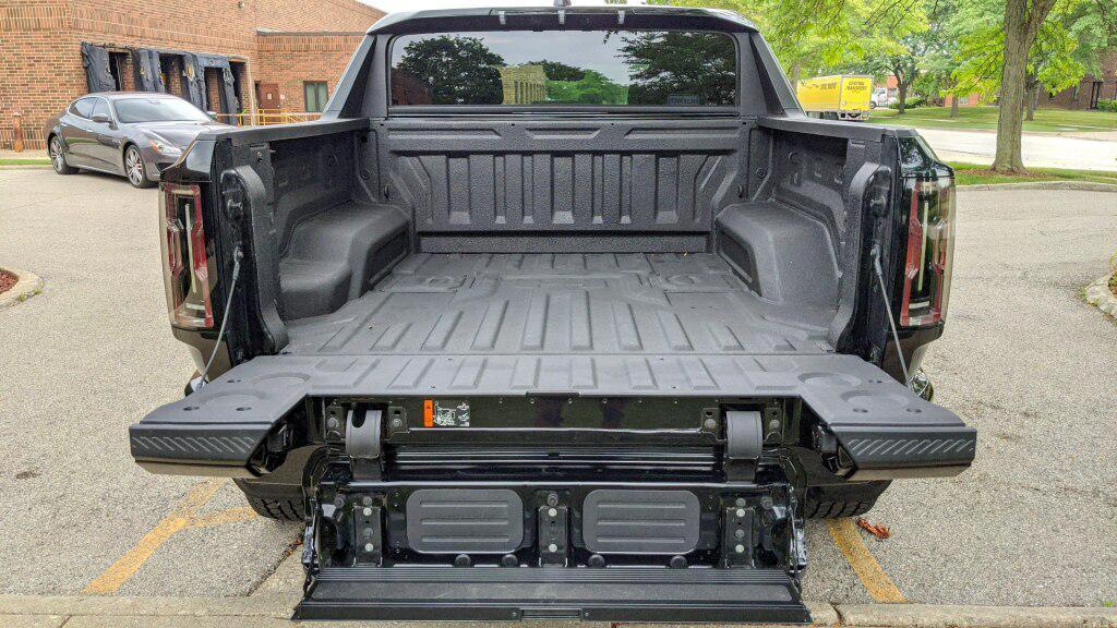 used 2025 GMC HUMMER EV Pickup car