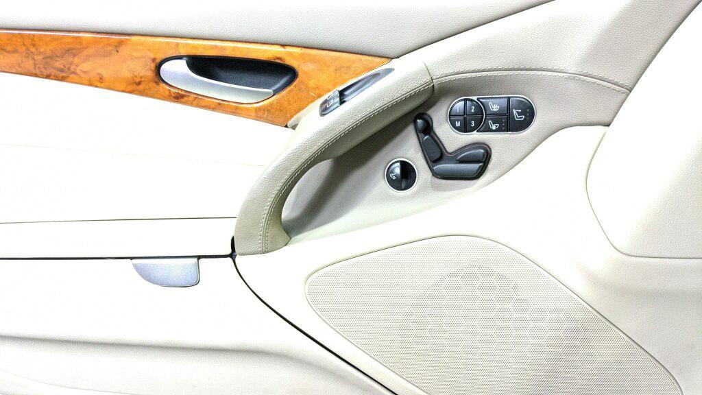 used 2009 Mercedes-Benz SL-Class car, priced at $29,777