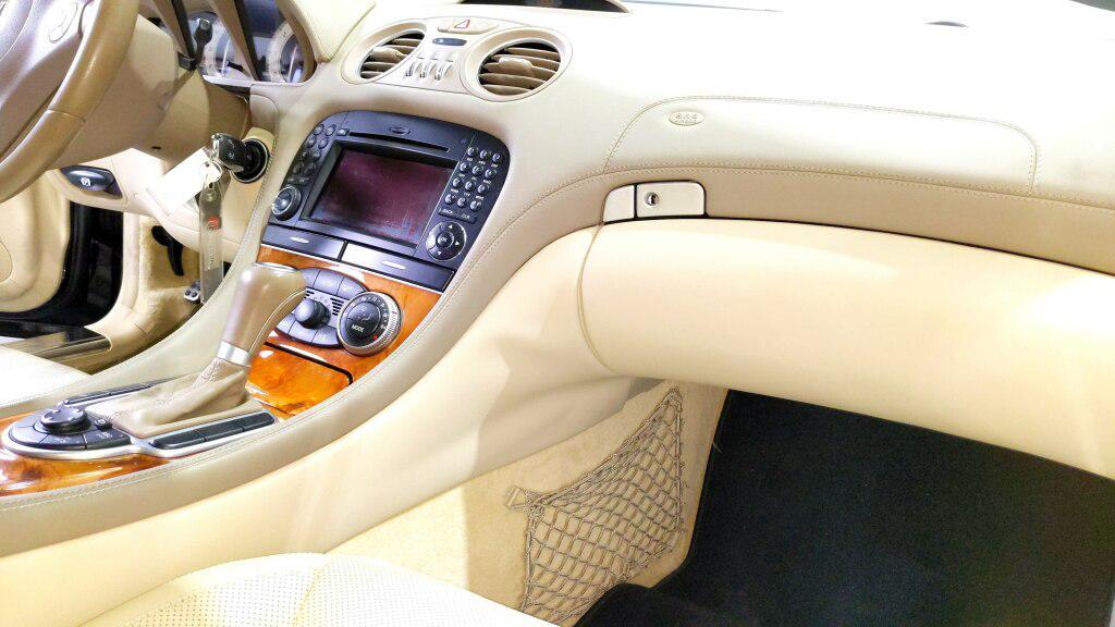 used 2009 Mercedes-Benz SL-Class car, priced at $29,777