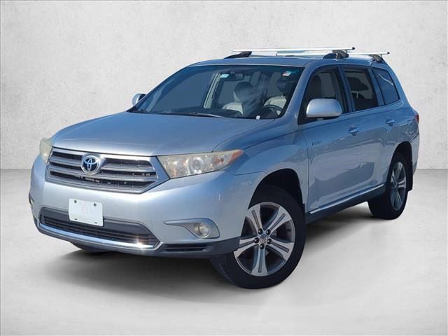 used 2013 Toyota Highlander car, priced at $11,498
