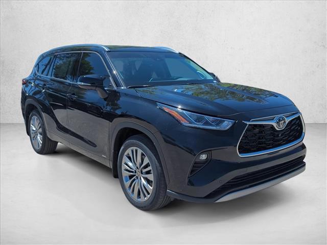 new 2026 Toyota Highlander Hybrid car, priced at $60,067