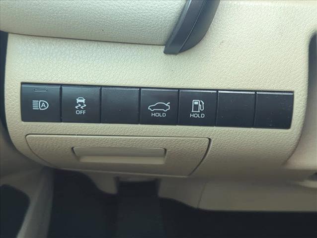 used 2019 Toyota Camry Hybrid car, priced at $15,498