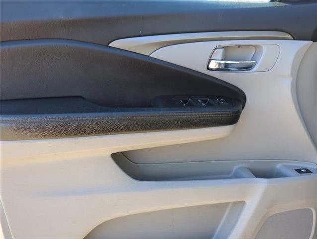 used 2019 Honda Pilot car, priced at $13,498