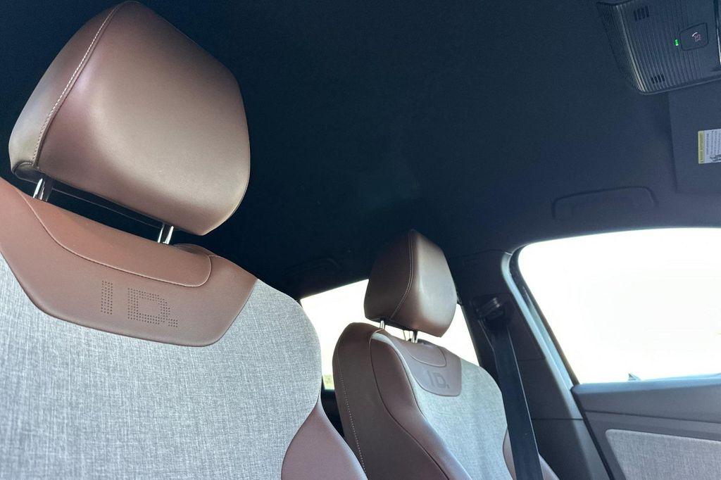 used 2024 Volkswagen ID.4 car, priced at $18,000