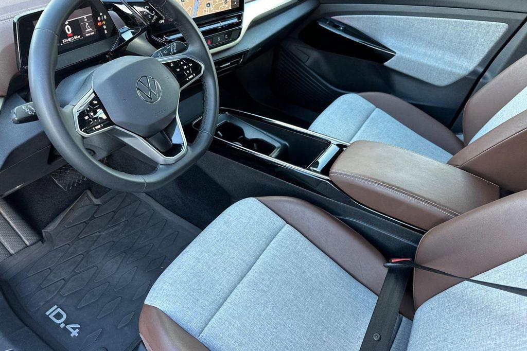 used 2024 Volkswagen ID.4 car, priced at $18,000