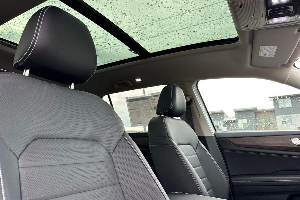 new 2026 Volkswagen Atlas car, priced at $51,014