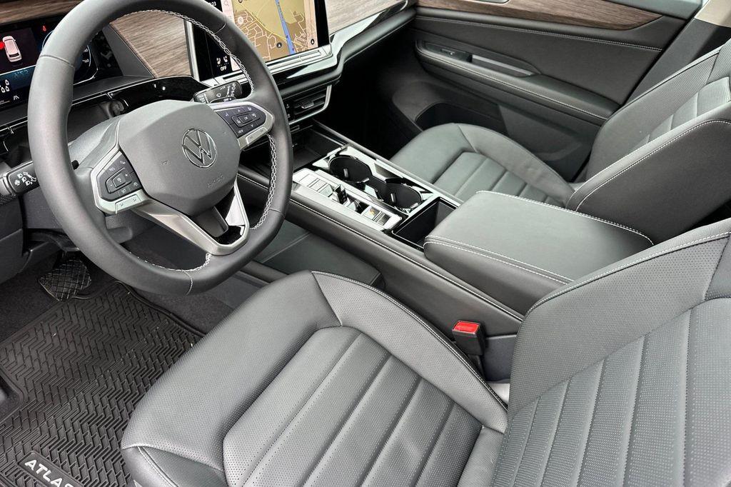 new 2026 Volkswagen Atlas car, priced at $51,014