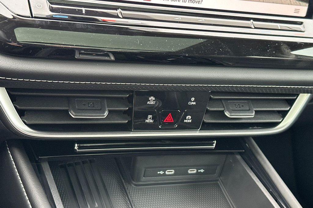 new 2026 Volkswagen Atlas car, priced at $51,014