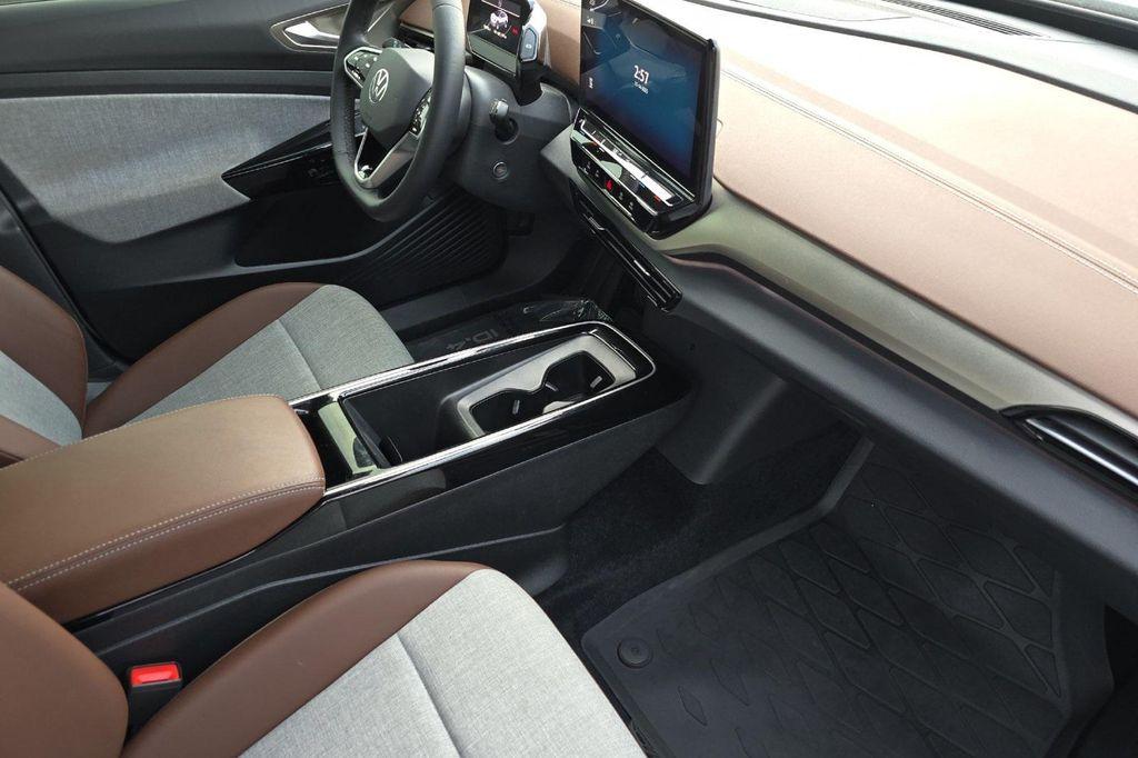 used 2023 Volkswagen ID.4 car, priced at $17,811