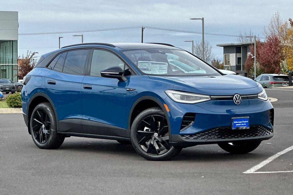 new 2025 Volkswagen ID.4 car, priced at $50,365