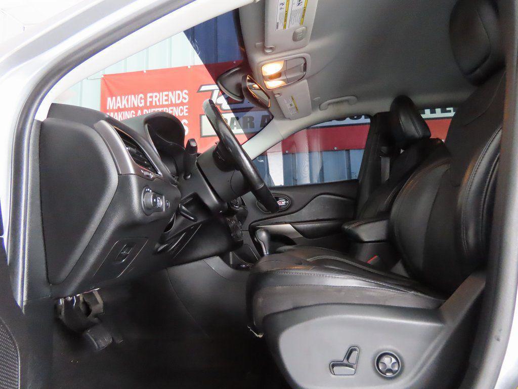 used 2020 Jeep Cherokee car, priced at $13,750