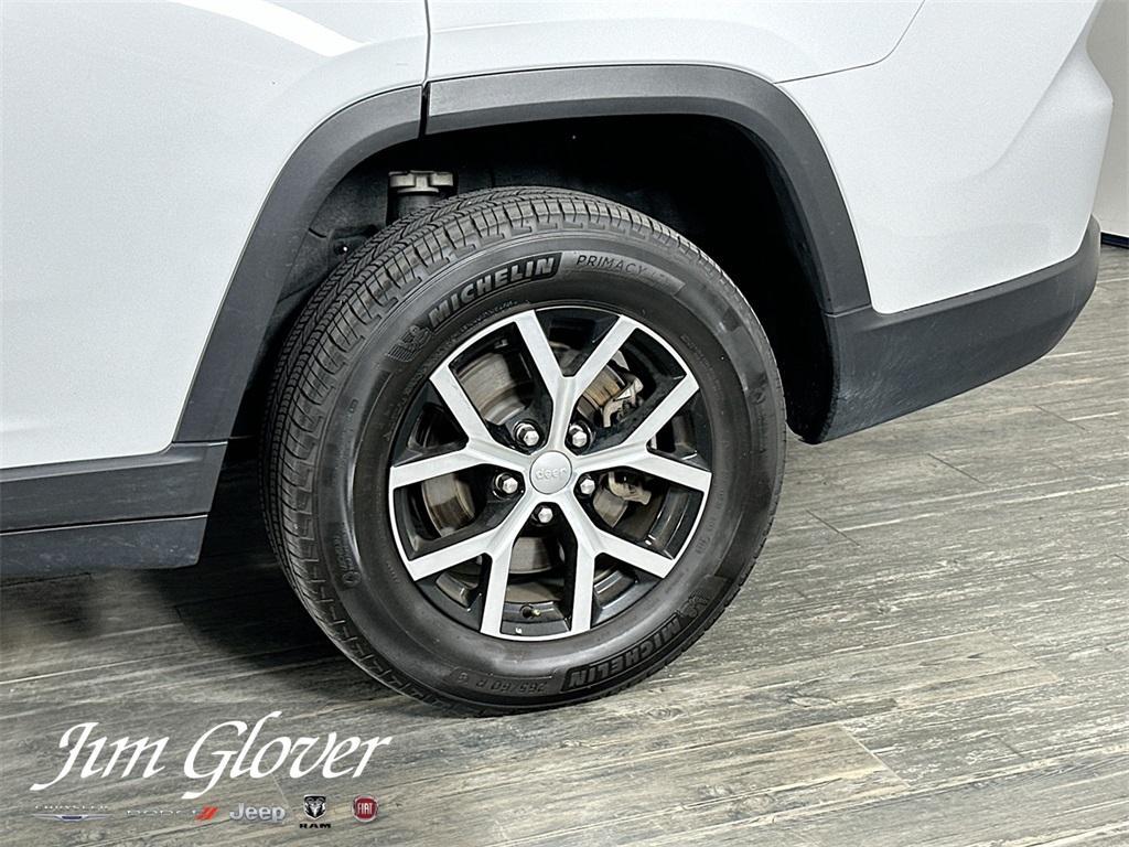 used 2024 Jeep Grand Cherokee L car, priced at $33,709