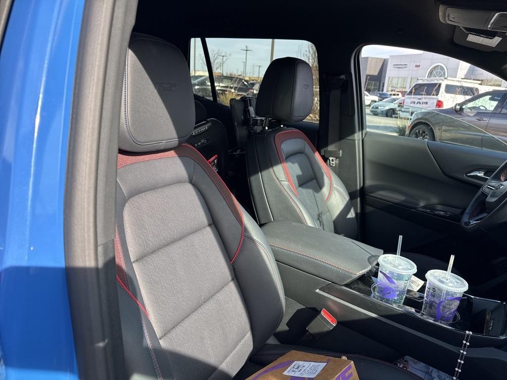 used 2025 Chevrolet Equinox car, priced at $33,500