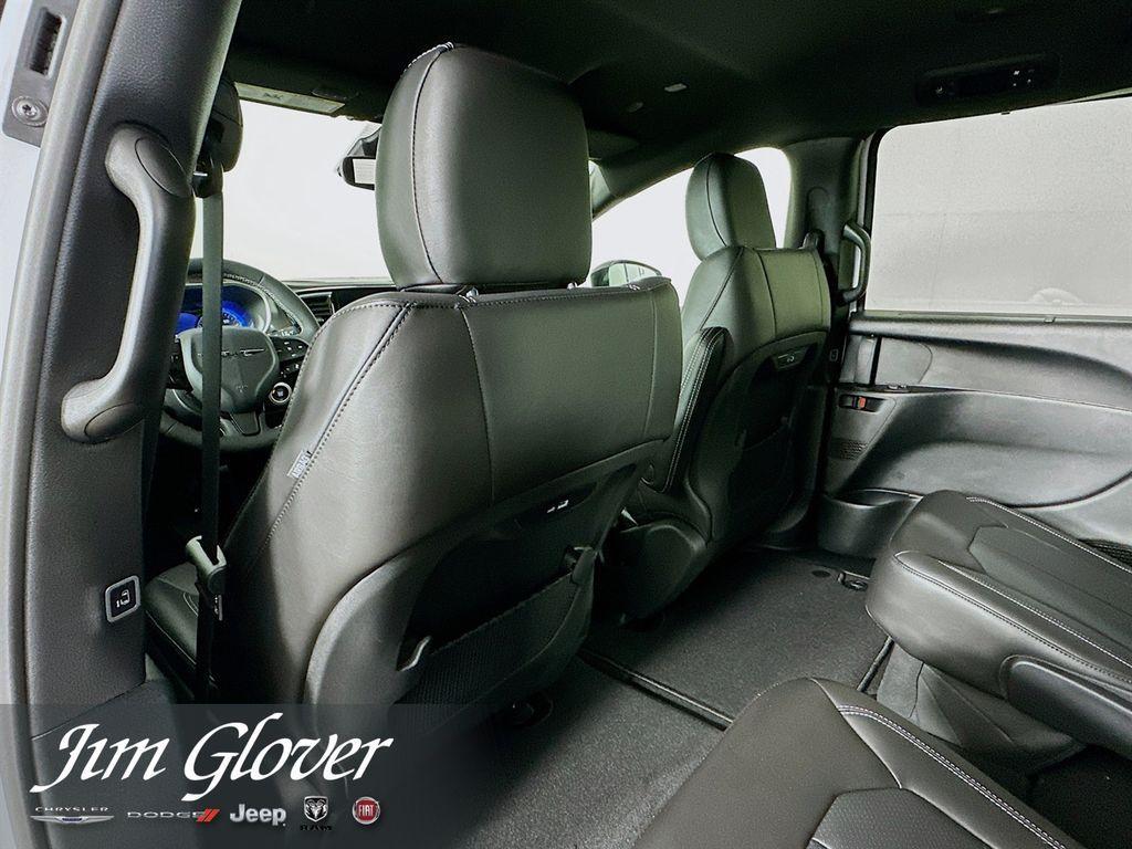 new 2026 Chrysler Pacifica car, priced at $44,044