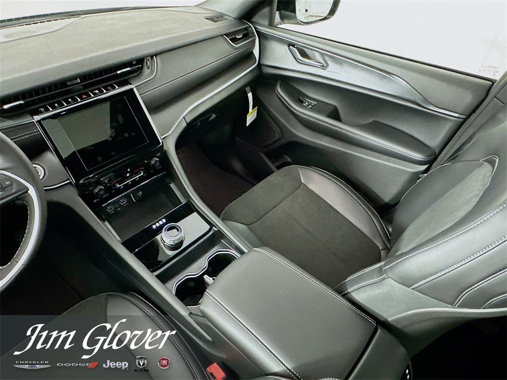 new 2025 Jeep Grand Cherokee L car, priced at $43,780