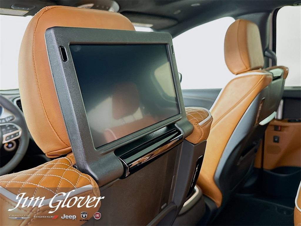 new 2026 Chrysler Pacifica car, priced at $54,344