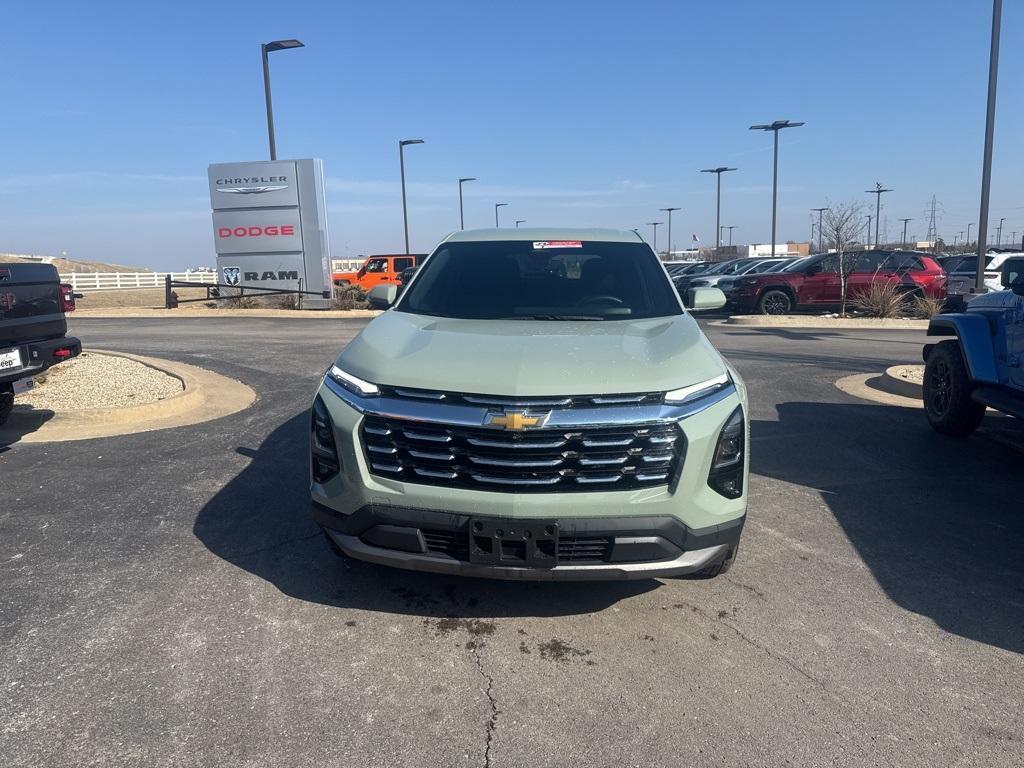 used 2025 Chevrolet Equinox car, priced at $26,149