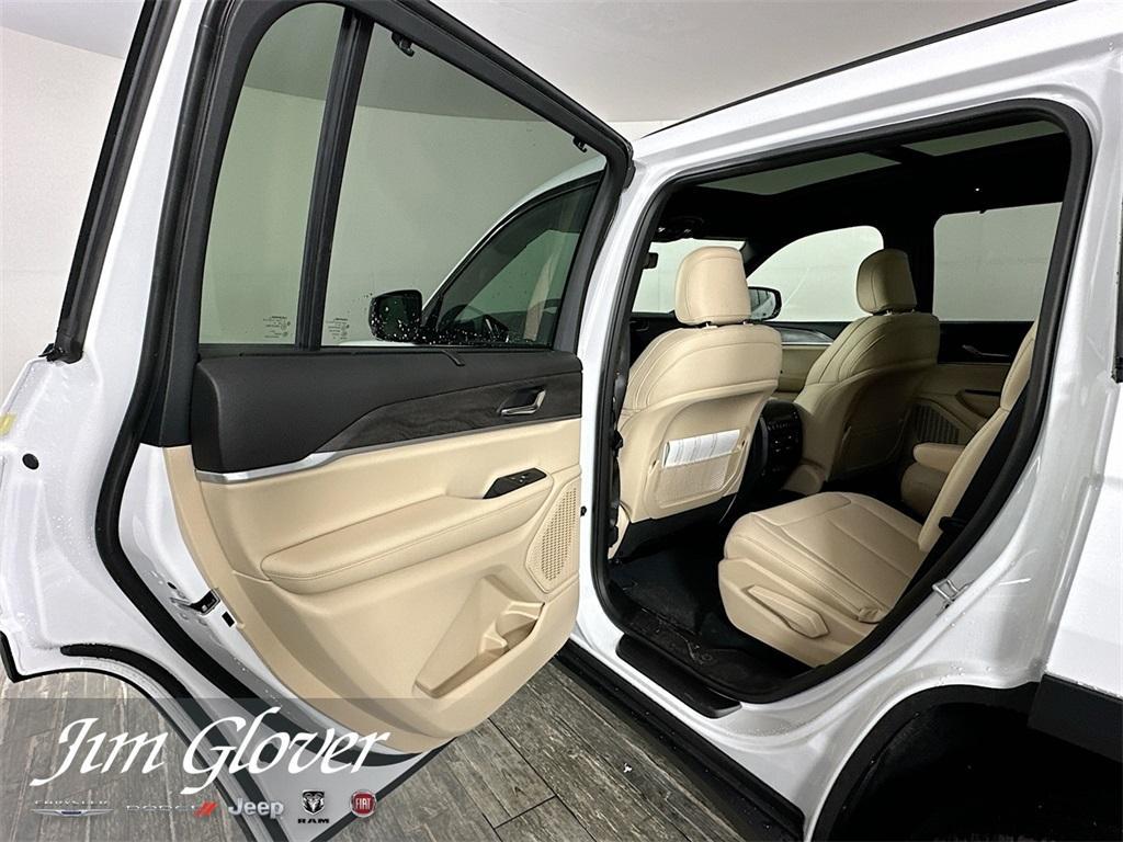 new 2025 Jeep Grand Cherokee L car, priced at $55,611