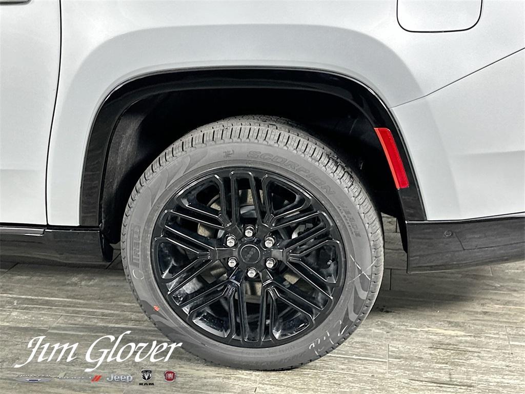 new 2026 Jeep Grand Wagoneer L car, priced at $83,285