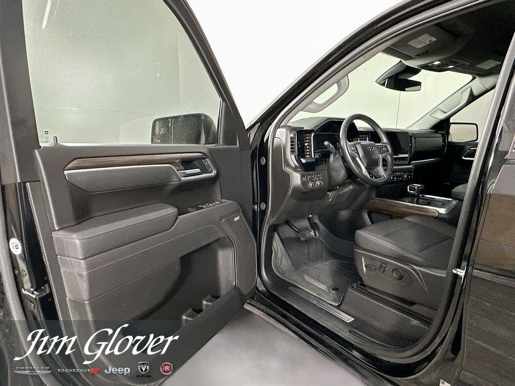used 2025 Chevrolet Silverado 1500 car, priced at $47,595