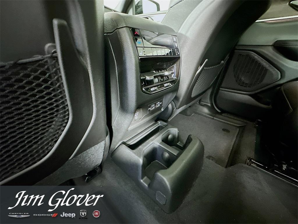 new 2025 Jeep Grand Cherokee L car, priced at $54,413