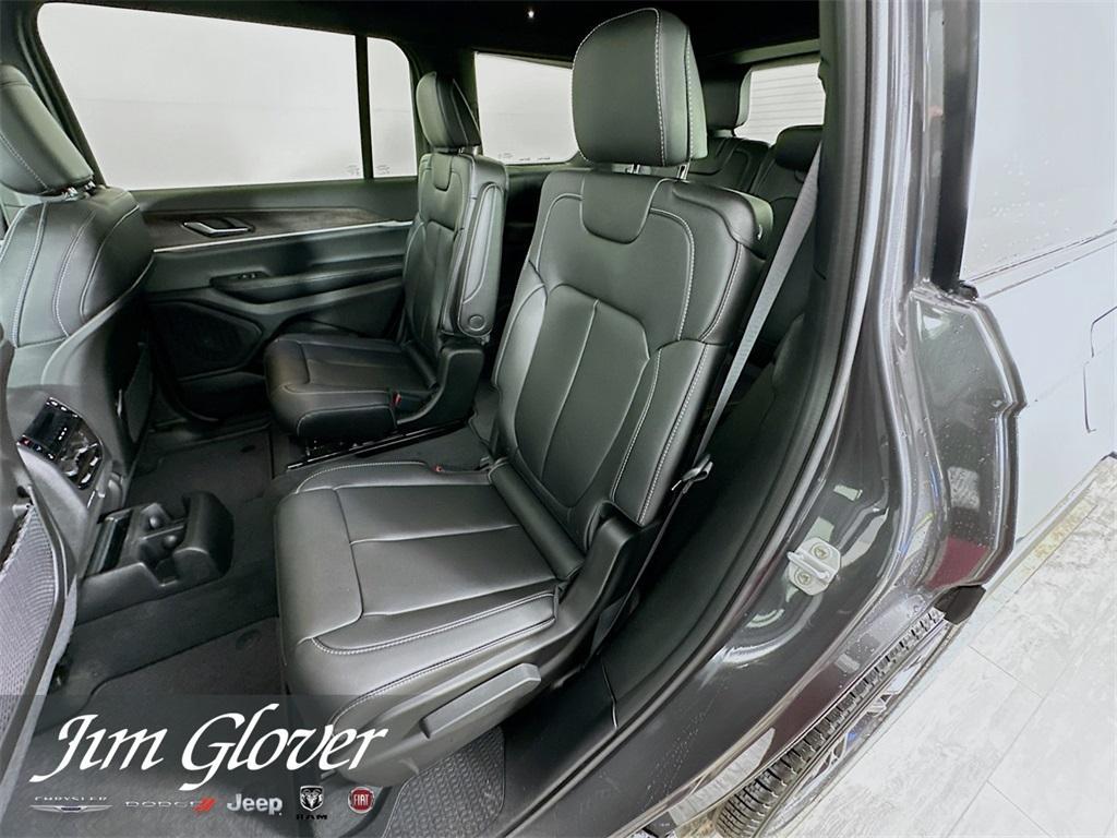 new 2025 Jeep Grand Cherokee L car, priced at $54,413