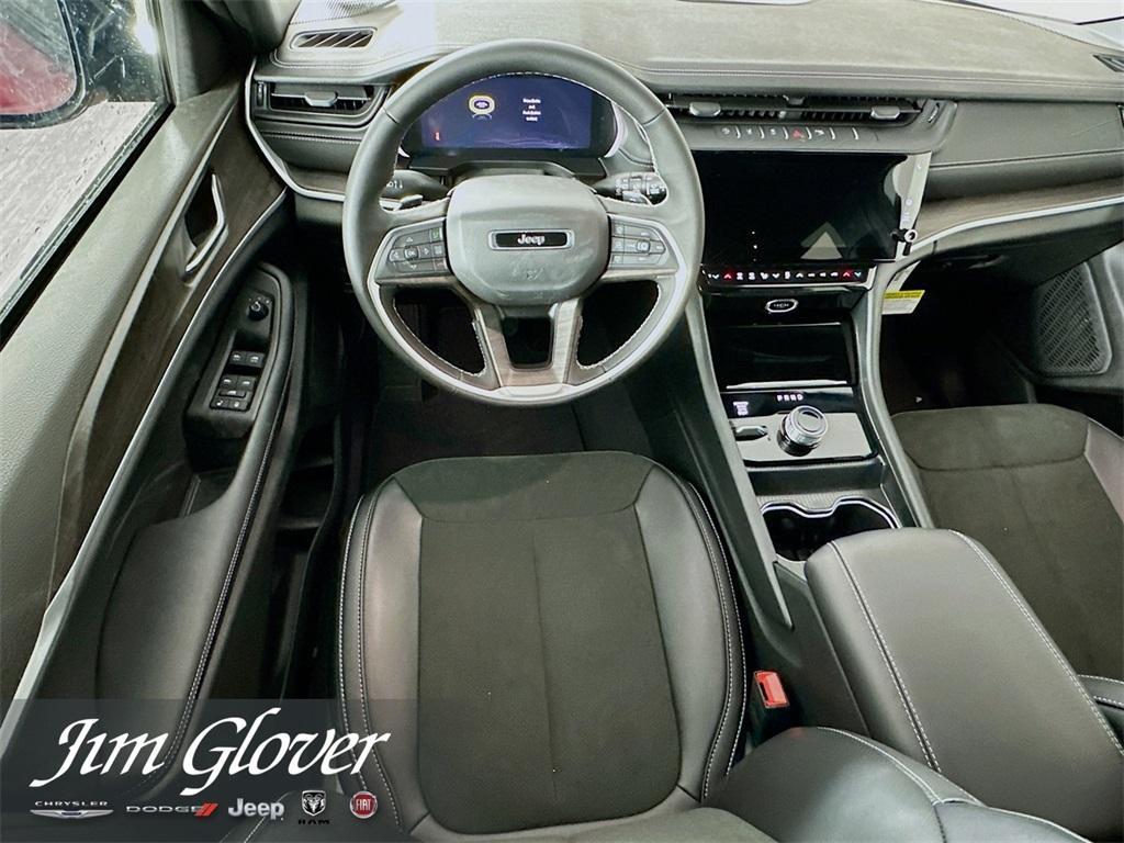 new 2026 Jeep Grand Cherokee car, priced at $47,886