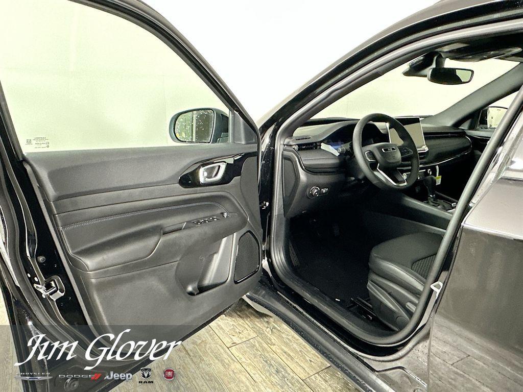 new 2026 Jeep Compass car, priced at $32,323