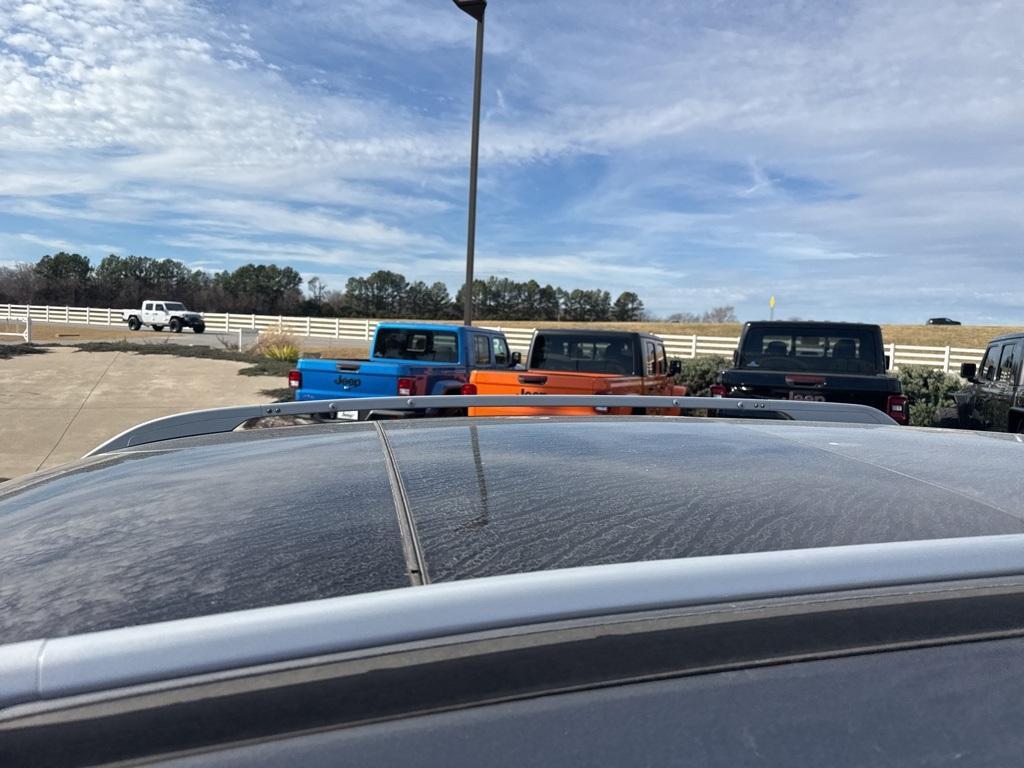 used 2017 Nissan Rogue car, priced at $15,292