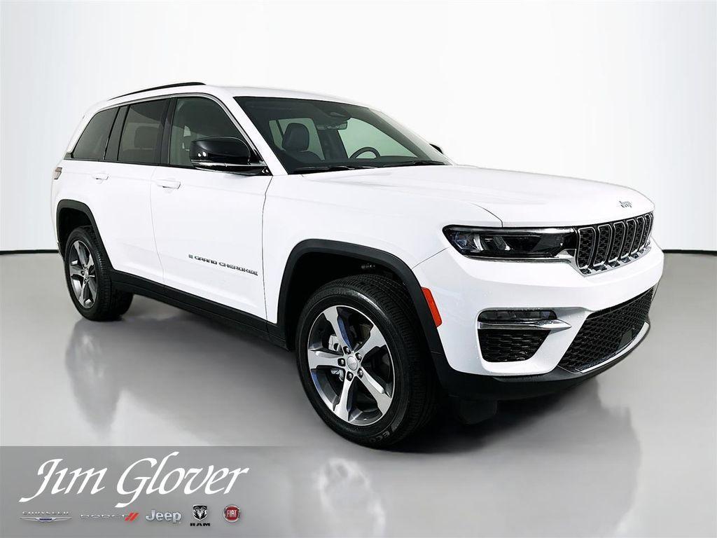 used 2025 Jeep Grand Cherokee car, priced at $38,397